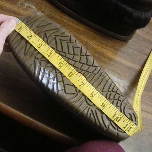 Manitobah Mukluks - Picture 5 of 5